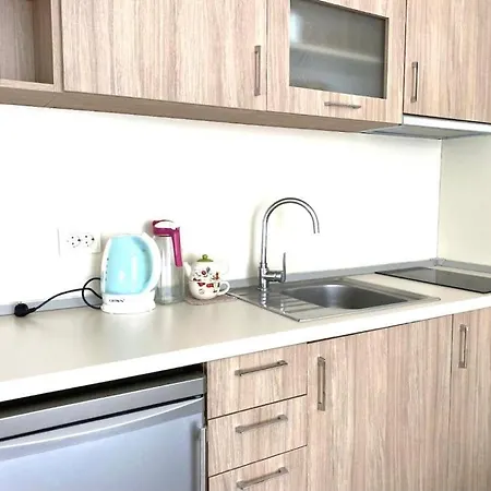 Modern Stylish Holiday Apartment *